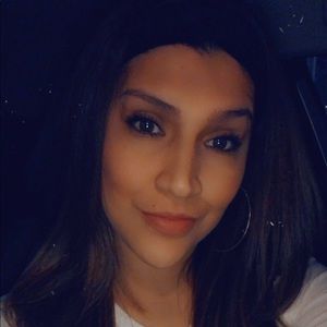 Meet your Posher, Magdalena